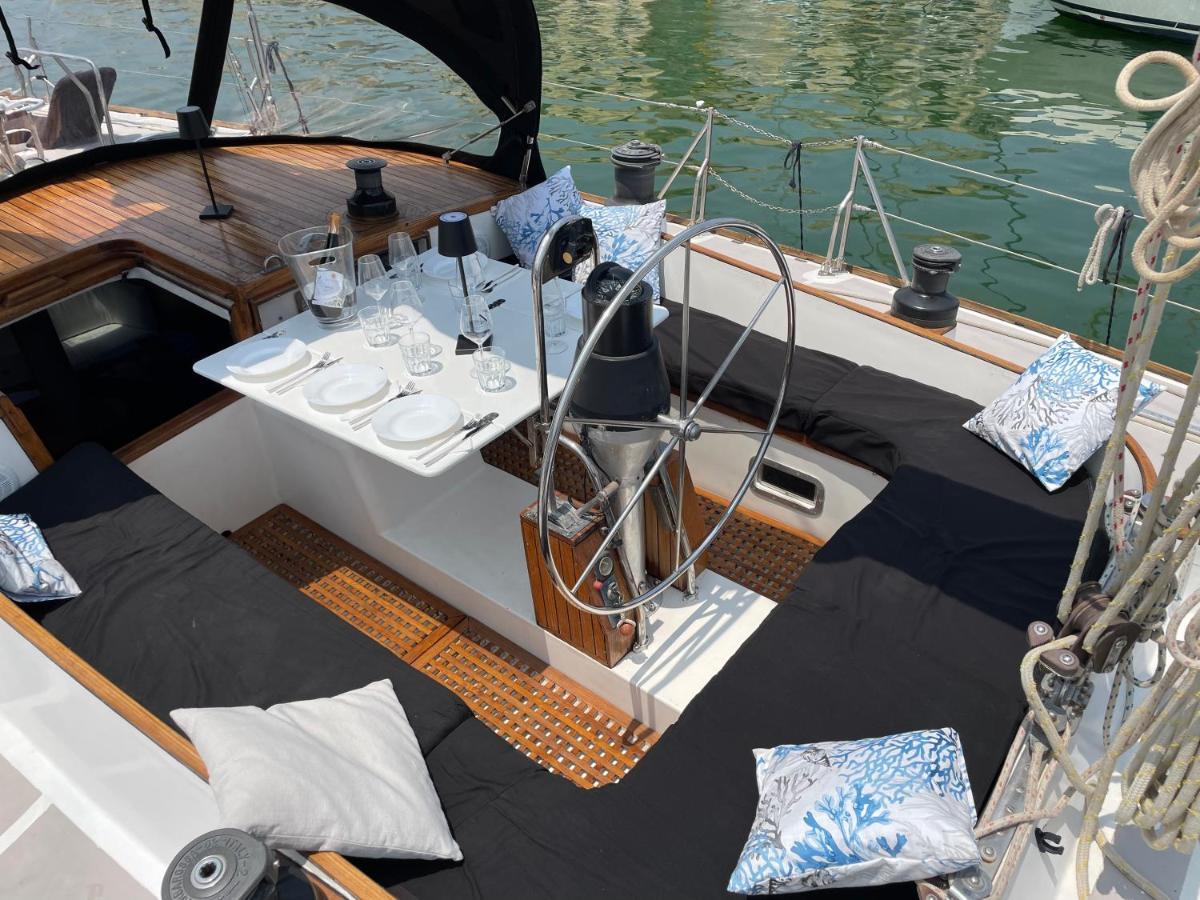 קטאניה Sailboat B&B On Board מראה חיצוני תמונה